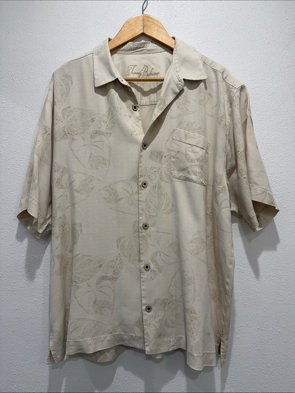 Tommy Bahama Beige Short-Sleeve Palm Print Camp Shirt 100% Silk XL
